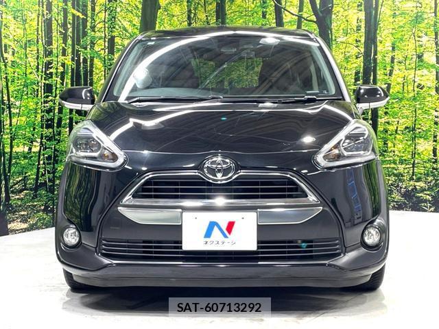 Toyota SIENTA 2016-07 8727872-16