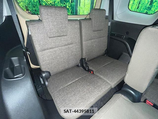 Toyota SIENTA 2024-10 8728122-9