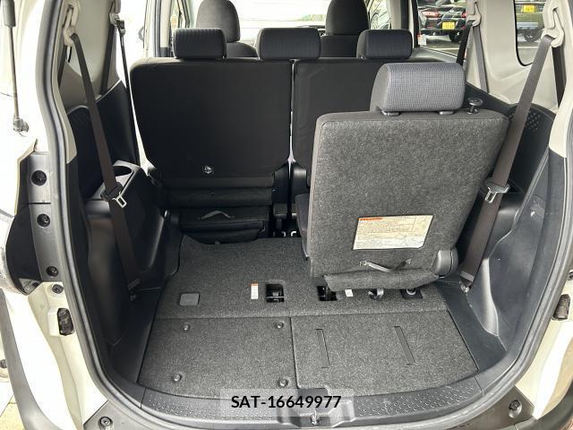 Toyota SIENTA 2016 8728143-11