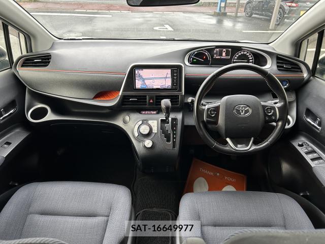 Toyota SIENTA 2016 8728143-2