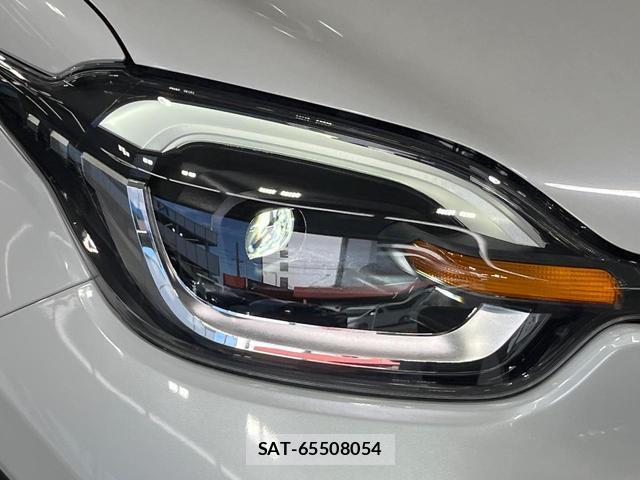 Toyota SIENTA 2025-07 8728204-11