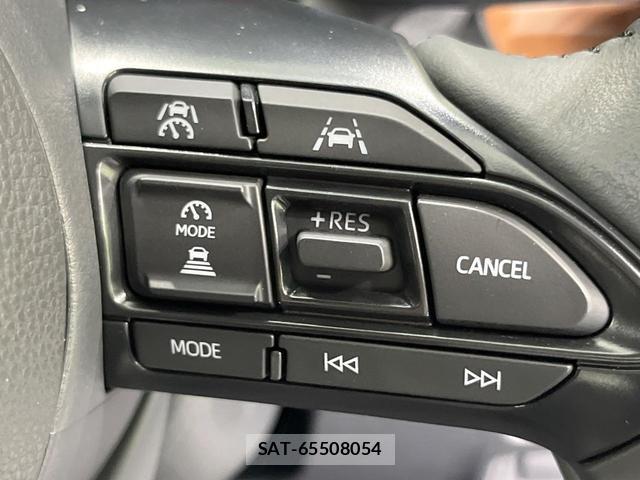 Toyota SIENTA 2025-07 8728204-5