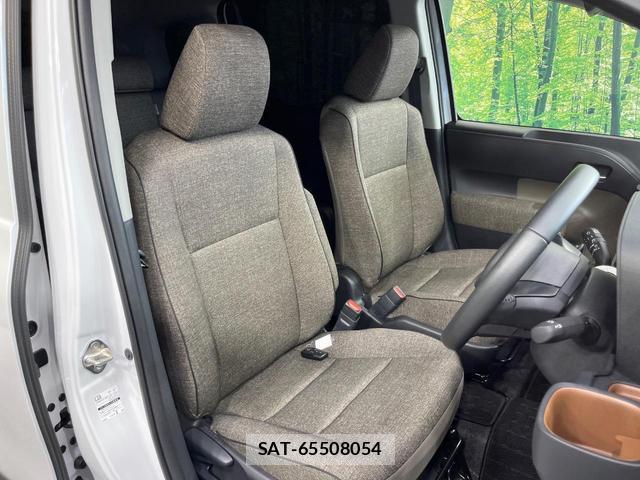 Toyota SIENTA 2025-07 8728204-7