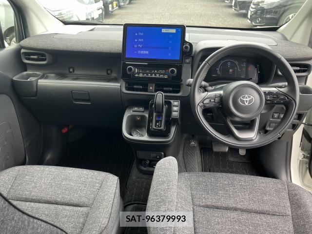 Toyota SIENTA 2023-04 8728280-2