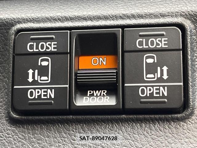 Toyota SIENTA 2015-09 8728411-2