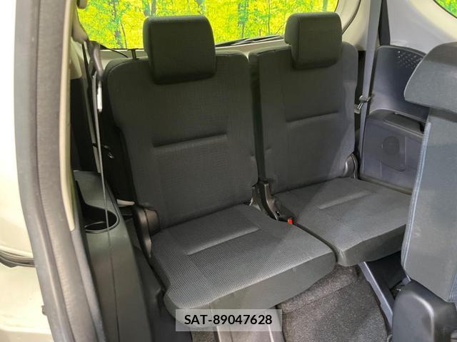 Toyota SIENTA 2015-09 8728411-9
