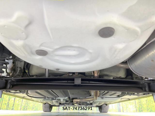 Toyota SIENTA 2015-10 8728475-18
