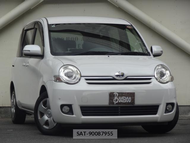 Toyota SIENTA 2013-10 8728491-3