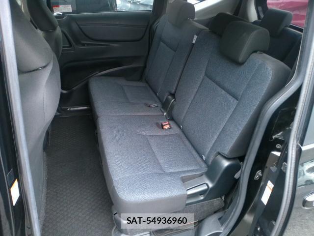 Toyota SIENTA 2017-06 8728543-8