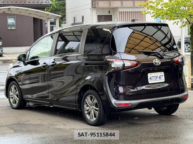 Toyota SIENTA 2017-12 8728564-10