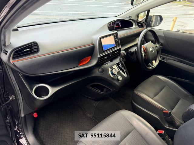 Toyota SIENTA 2017-12 8728564-14