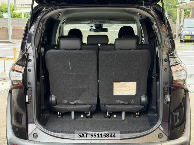 Toyota SIENTA 2017-12 8728564-15