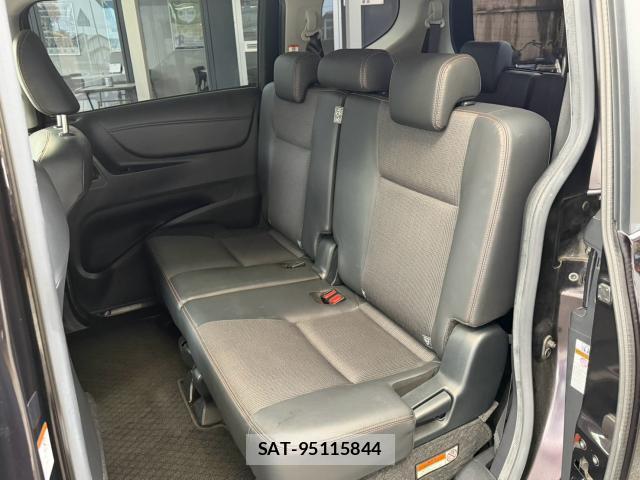 Toyota SIENTA 2017-12 8728564-17
