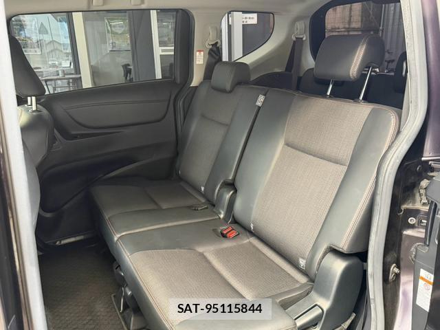 Toyota SIENTA 2017-12 8728564-6