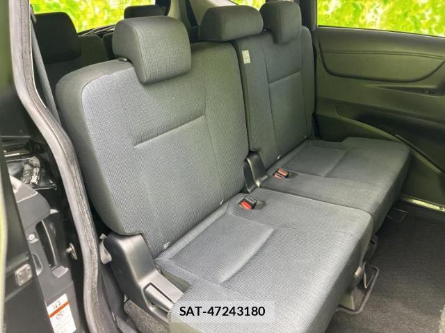 Toyota SIENTA 2015-08 8728814-4