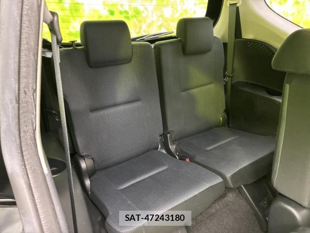 Toyota SIENTA 2015-08 8728814-5
