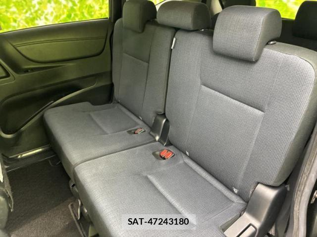 Toyota SIENTA 2015-08 8728814-7