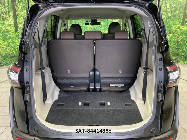 Toyota SIENTA 2016-09 8728862-10