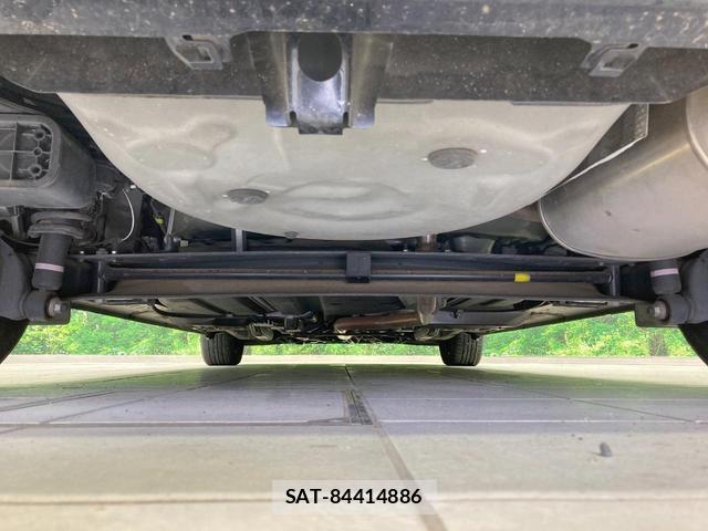 Toyota SIENTA 2016-09 8728862-18