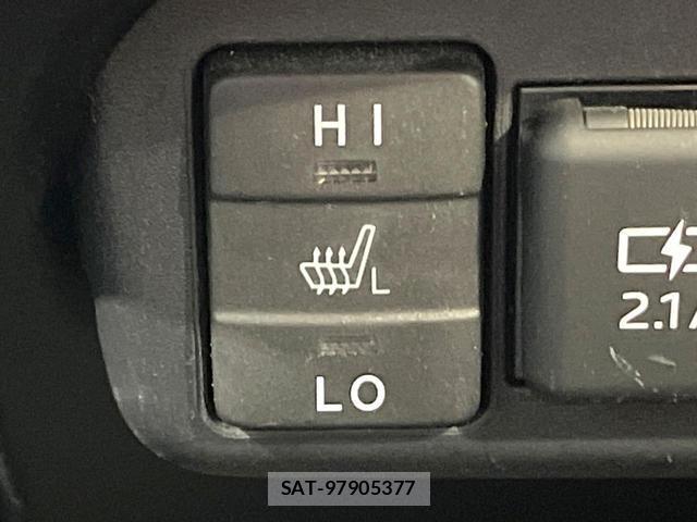 Toyota SIENTA 2021-01 8728903-6