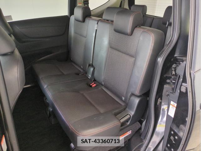Toyota SIENTA 2017-12 8729473-6