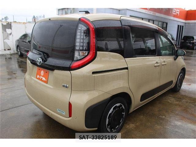 Toyota SIENTA 2022-12 8729861-12