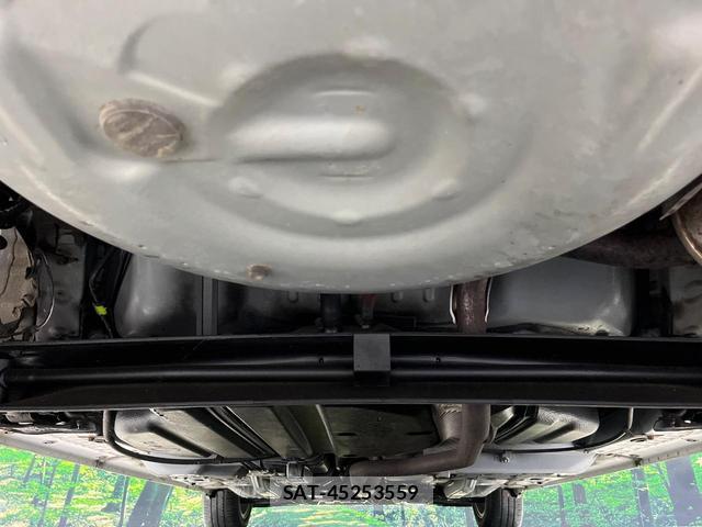 Toyota SIENTA 2016-04 8730092-18