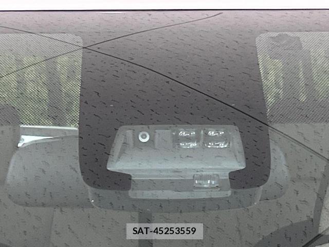 Toyota SIENTA 2016-04 8730092-2