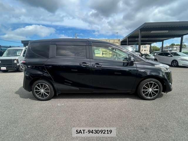Toyota SIENTA 2016-12 8730332-3