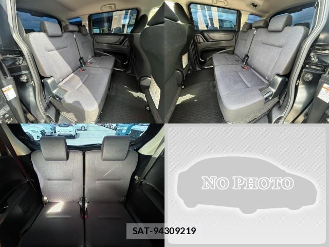 Toyota SIENTA 2016-12 8730332-6