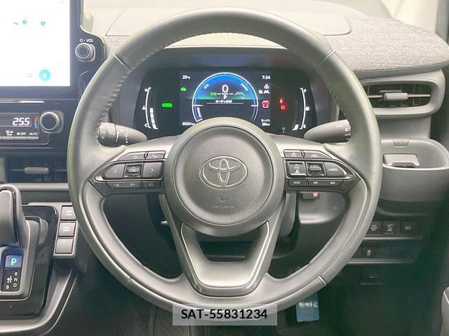 Toyota SIENTA 2023-04 8730507-11