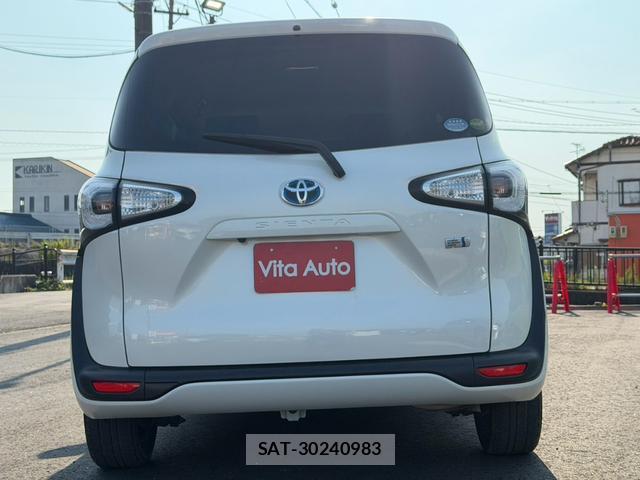 Toyota SIENTA 2015-12 8730536-12
