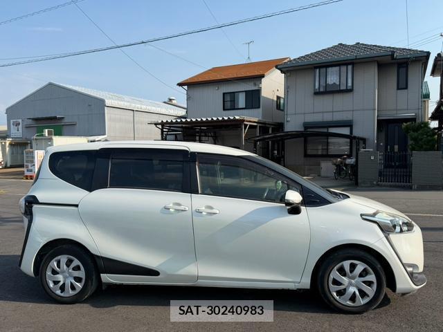 Toyota SIENTA 2015-12 8730536-2