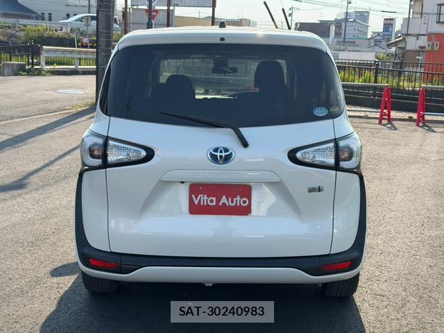 Toyota SIENTA 2015-12 8730536-3