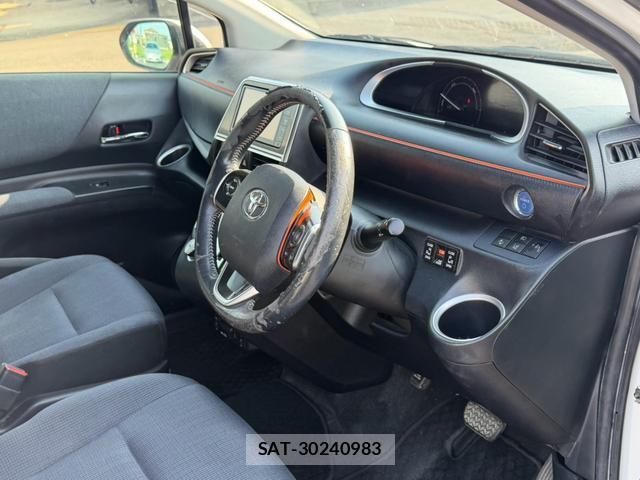 Toyota SIENTA 2015-12 8730536-7
