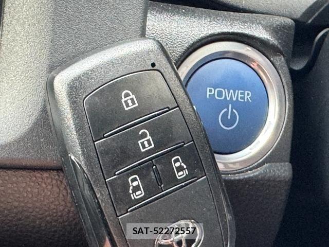 Toyota SIENTA 2023-09 8730546-14