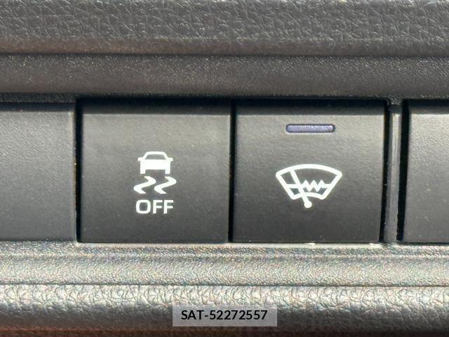 Toyota SIENTA 2023-09 8730546-19