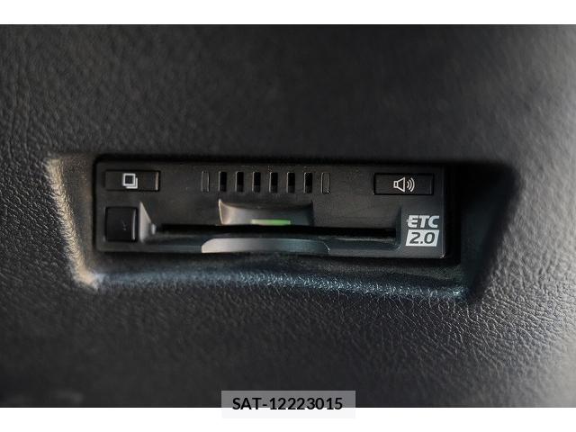 Toyota SIENTA 2019-08 8730564-10
