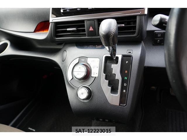 Toyota SIENTA 2019-08 8730564-12