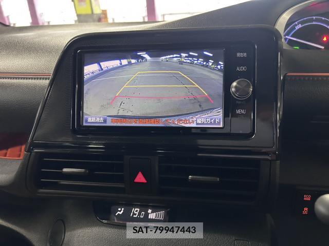 Toyota SIENTA 2018-01 8730720-11