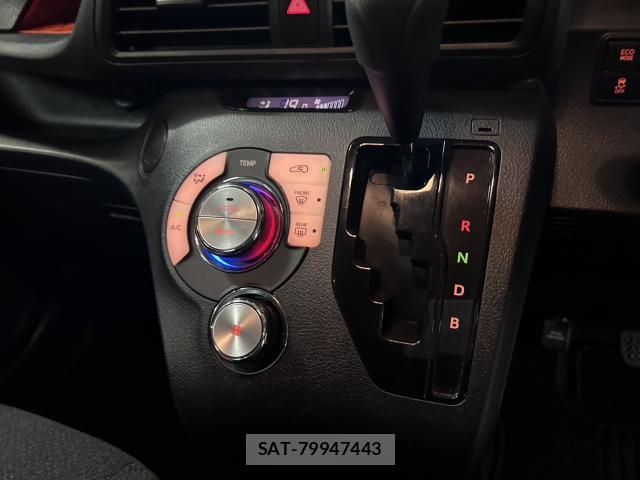 Toyota SIENTA 2018-01 8730720-14