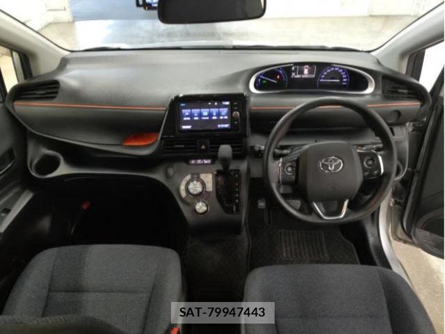 Toyota SIENTA 2018-01 8730720-2