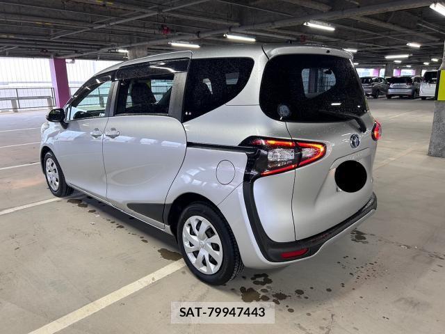 Toyota SIENTA 2018-01 8730720-8