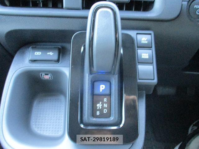Toyota SIENTA 2025-07 8731142-13