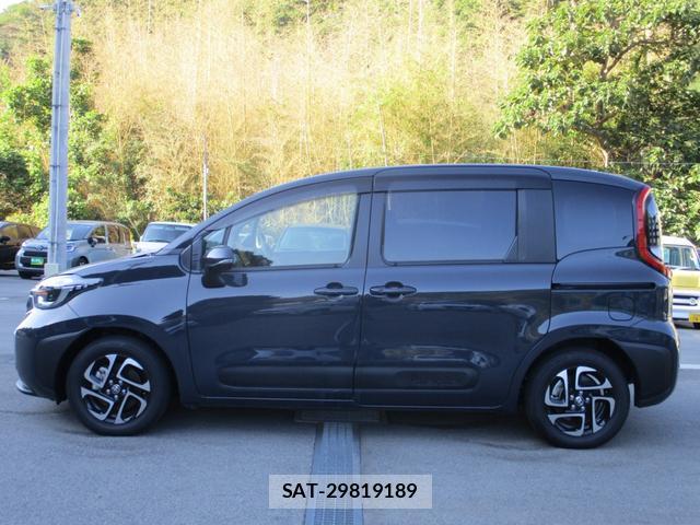 Toyota SIENTA 2025-07 8731142-4