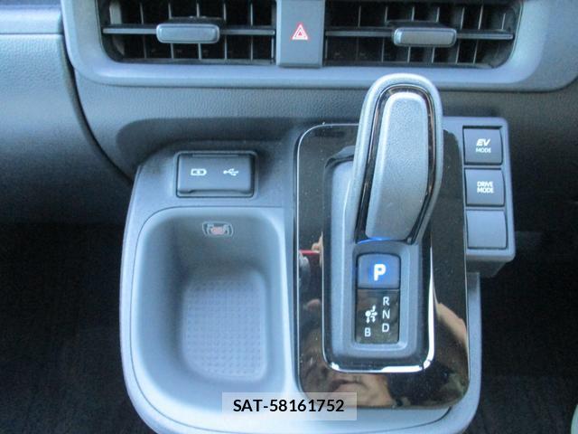 Toyota SIENTA 2023-06 8731143-13