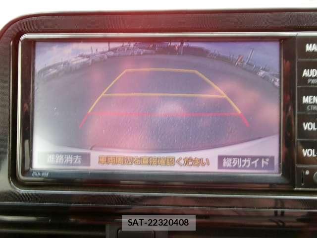 Toyota SIENTA 2021-08 8731440-11