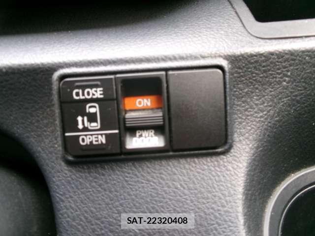 Toyota SIENTA 2021-08 8731440-13