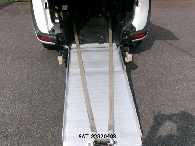 Toyota SIENTA 2021-08 8731440-4