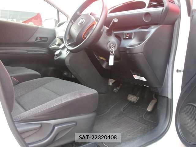 Toyota SIENTA 2021-08 8731440-8